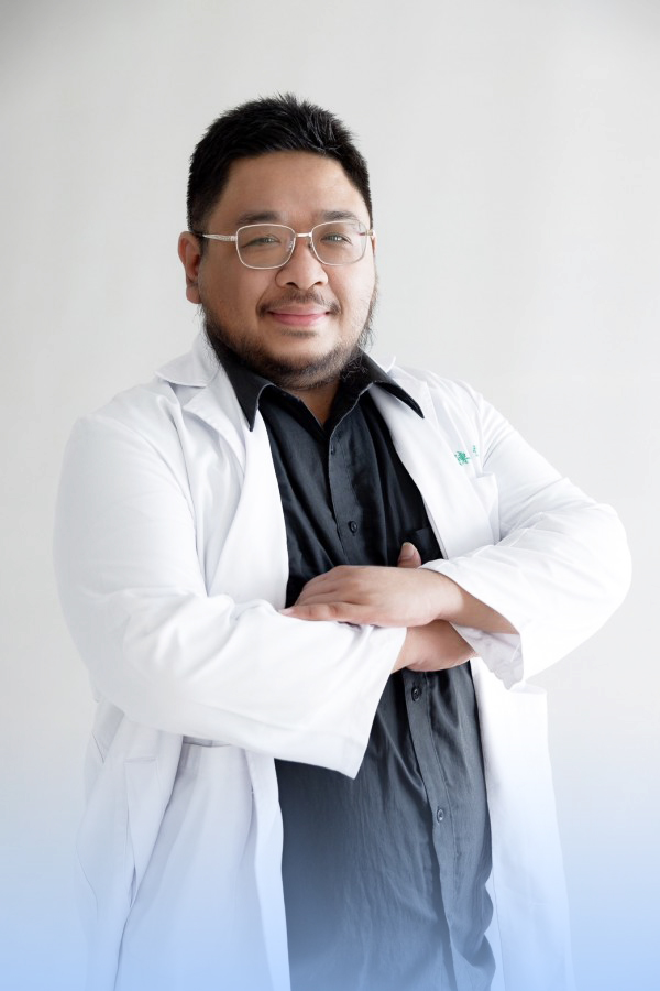 陳勝逸 副院長#主治專長